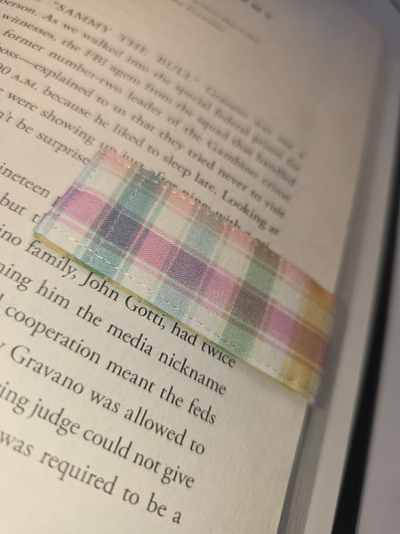 Hold my page- Magnetic Bookmark