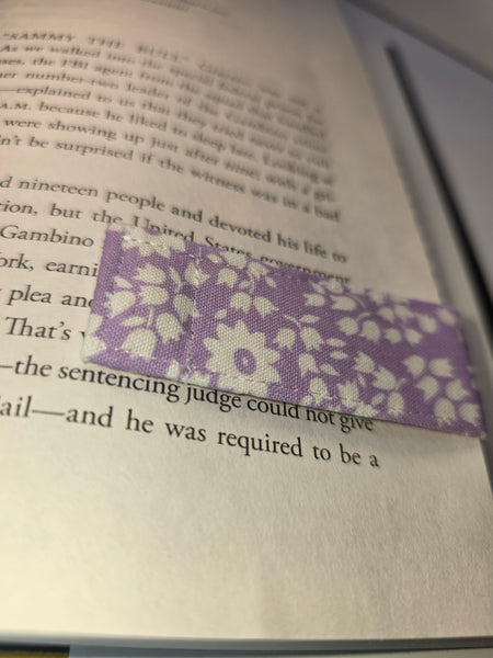 Hold my page- Magnetic Bookmark